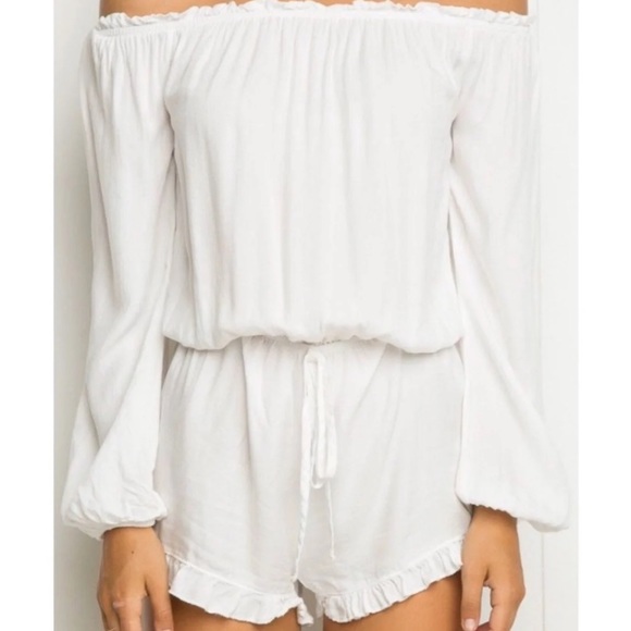 Brandy Melville Gabriella Romper 💓 - Picture 3 of 4